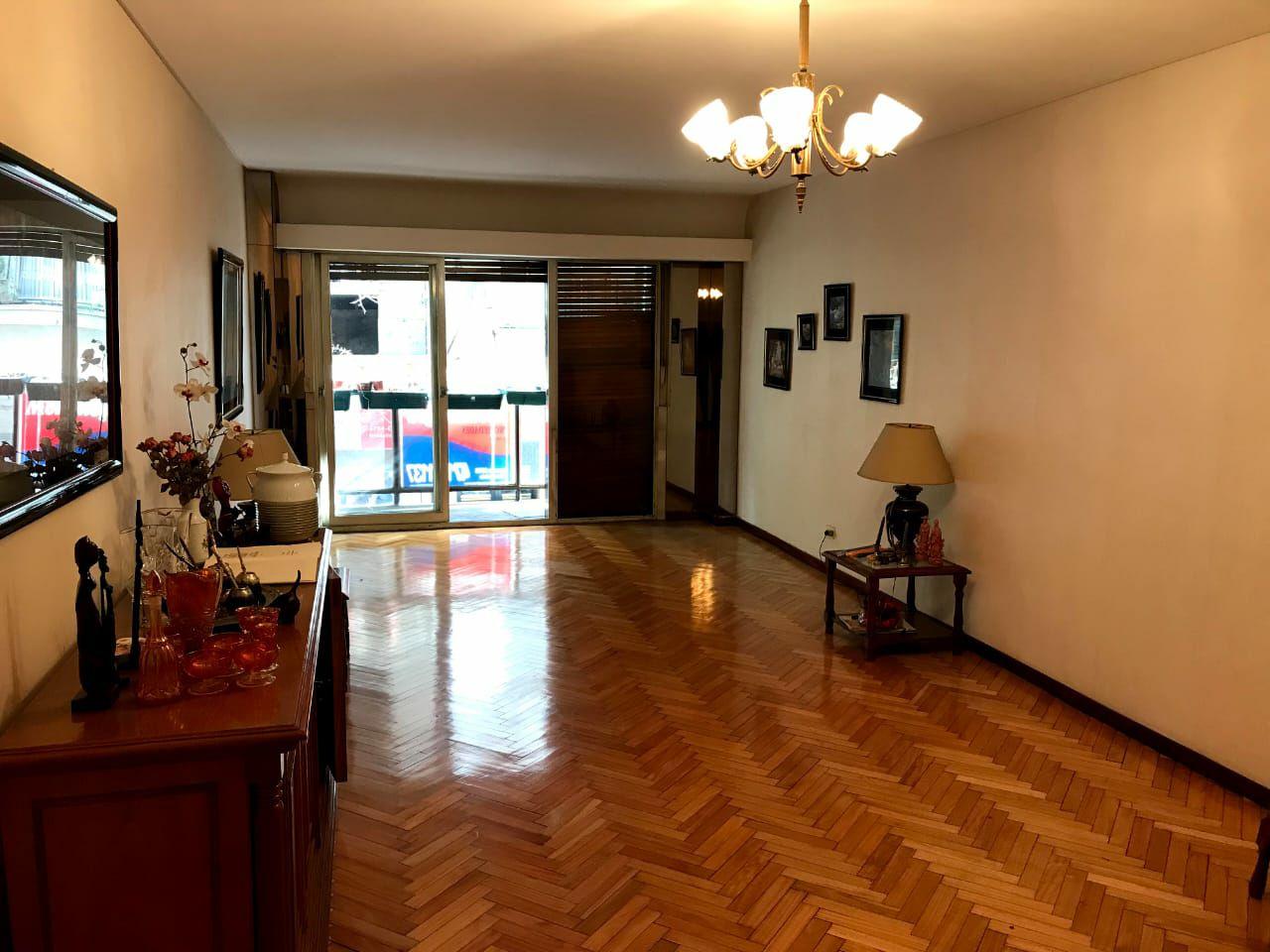 EN VENTA DEPTO 4 AMBIENTES, EN RECOLETA, CAPITAL FEDERAL.- COD. 158.